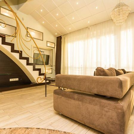 شقة Wonderful Penthouse In Centr Of تشيسيناو المظهر الخارجي الصورة