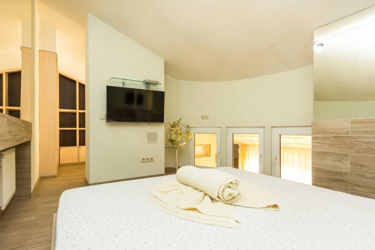 شقة Wonderful Penthouse In Centr Of تشيسيناو المظهر الخارجي الصورة